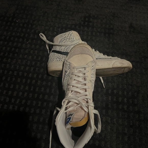 Nike Blazers - Picture 2 of 3